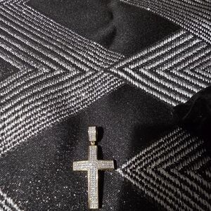 10K GOLD CROSS PENDANT WITH REAL DIMONDS . KAY JEWLERS, MEN.